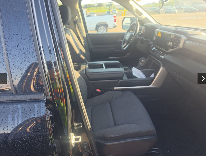 Used 2022 Toyota Tundra SR5 AWD/4WD image 8