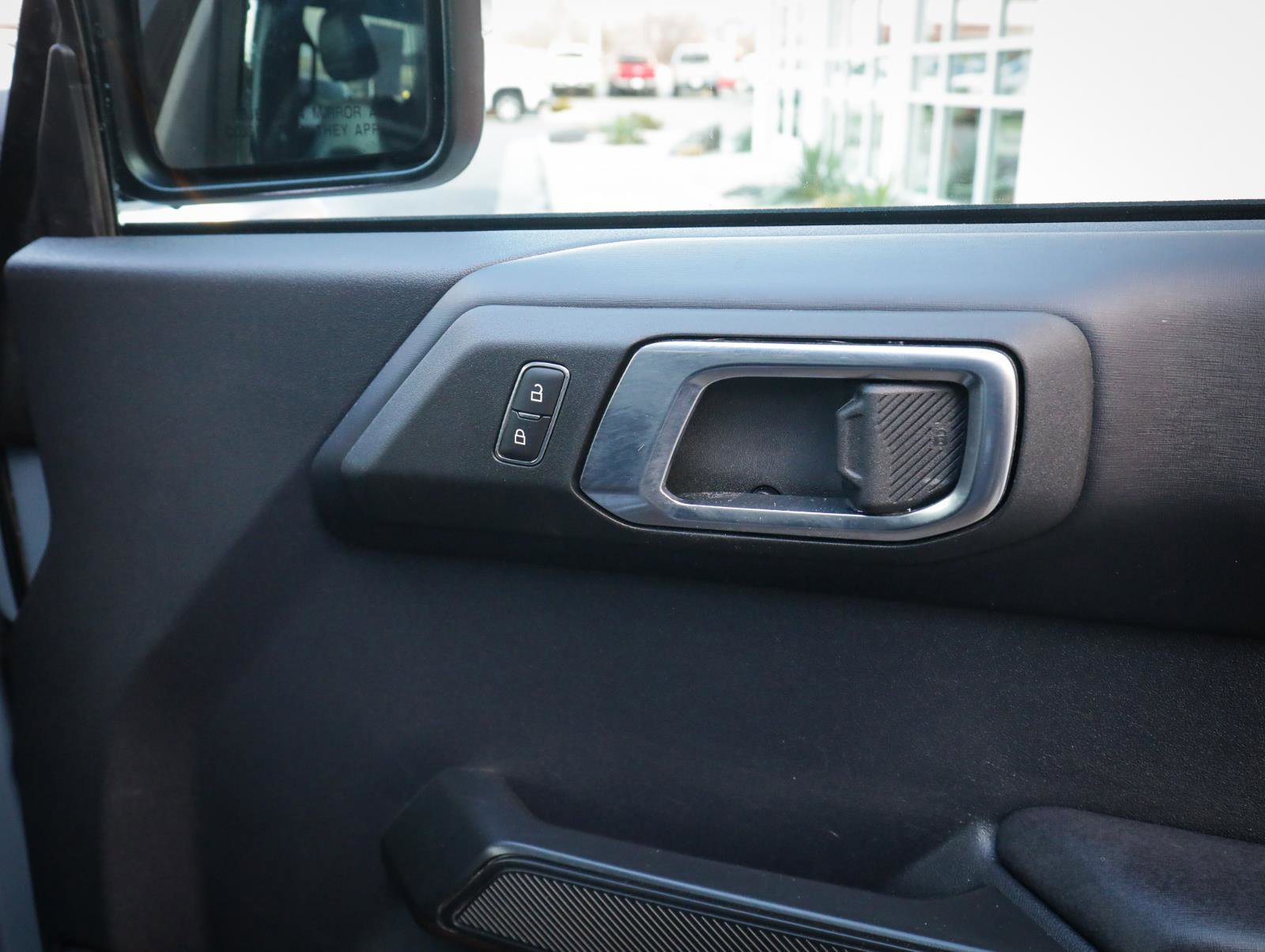 Used 2024 Ford Bronco Badlands image 25