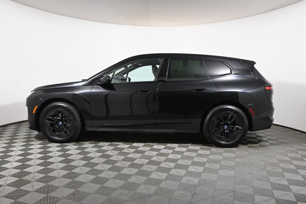 Certified 2024 BMW iX xDrive50 w/ Convenience Package AWD/4WD image 2