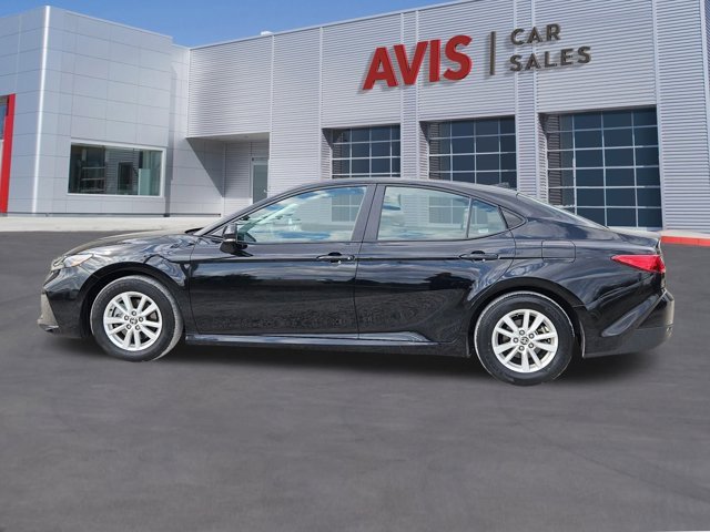 Used 2025 Toyota Camry LE image 10