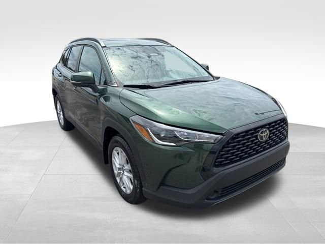 Used 2024 Toyota Corolla Cross LE FWD image 7