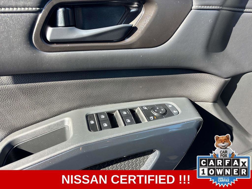 Used 2024 Nissan Pathfinder SV AWD/4WD image 18