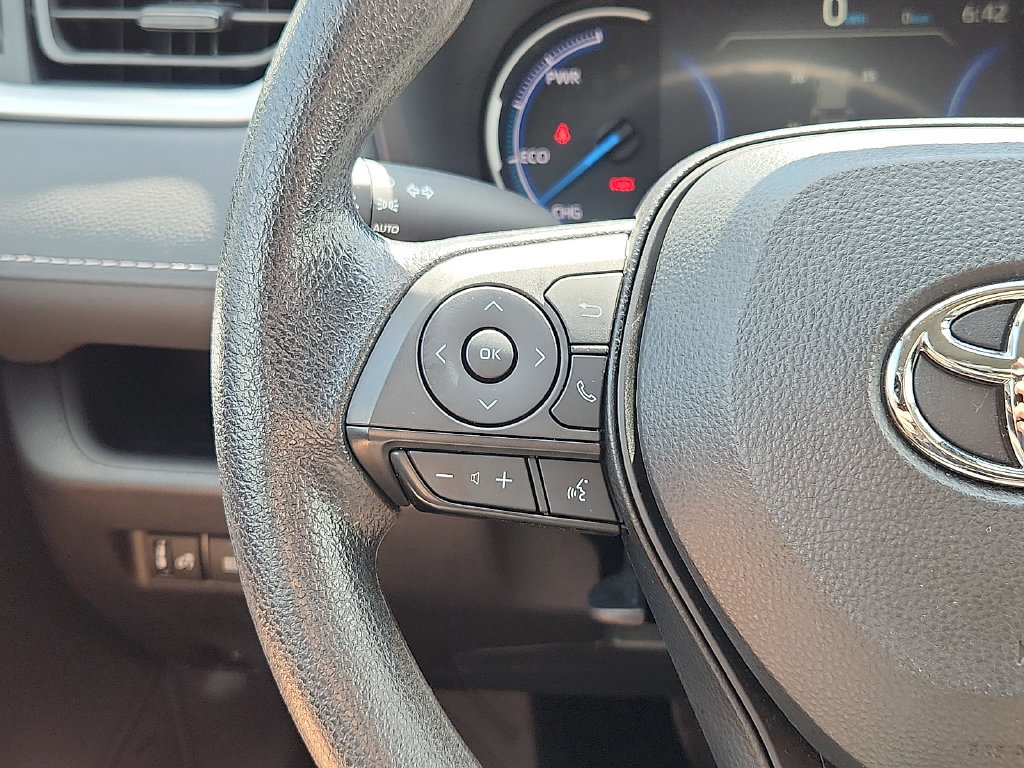 Certified 2024 Toyota RAV4 XLE AWD/4WD image 23