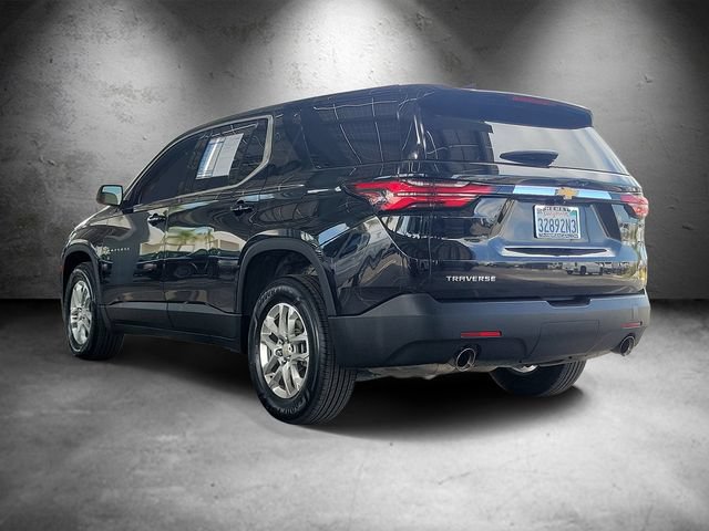Used 2022 Chevrolet Traverse LS FWD image 4