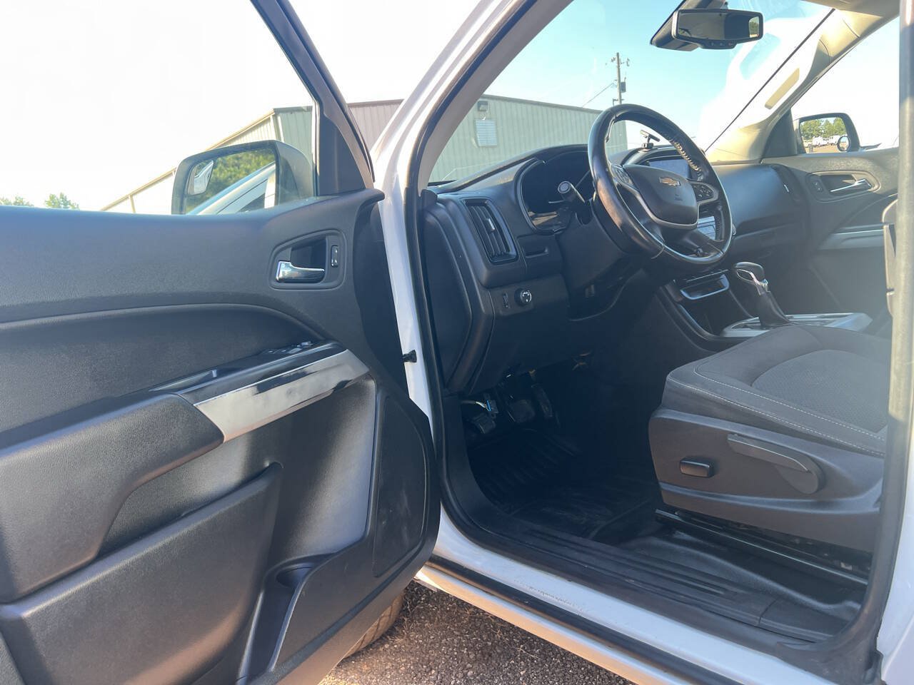 Used 2022 Chevrolet Colorado LT w/ Fleet Safety Package RWD image 7