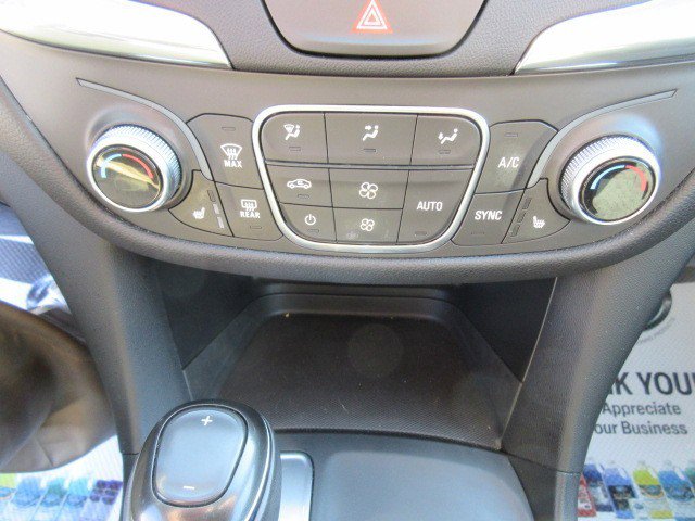 Used 2019 Chevrolet Equinox LT image 19
