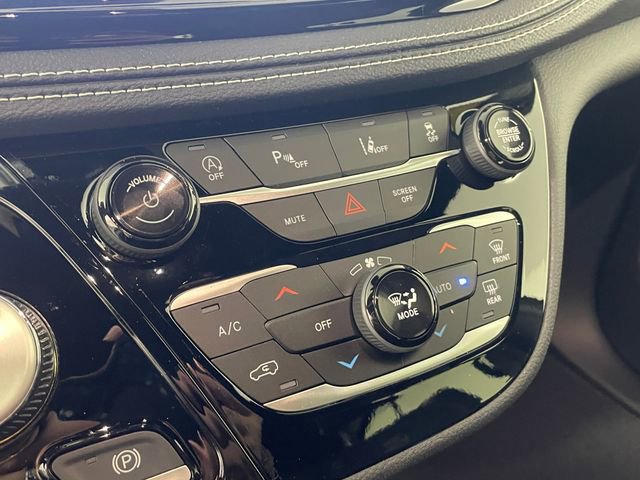 New 2026 Chrysler Pacifica Select w/ S Appearance Package image 7