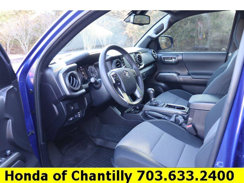 Used 2023 Toyota Tacoma TRD Off-Road image 21