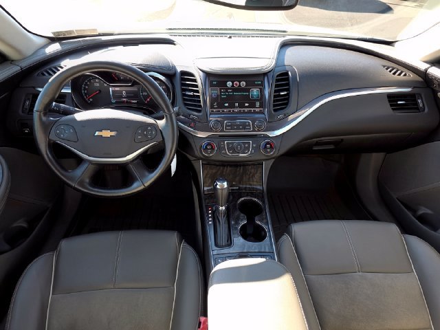 Used 2015 Chevrolet Impala LT w/ Convenience Package FWD image 28