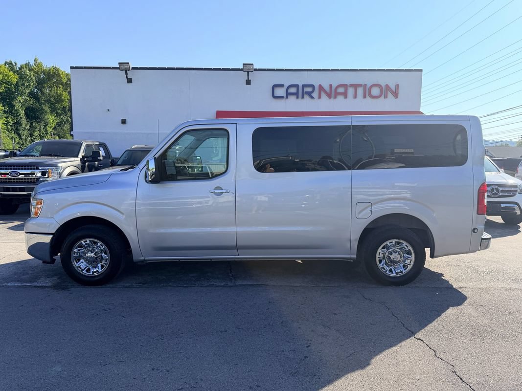 Used 2018 Nissan NV 3500 SL RWD image 3