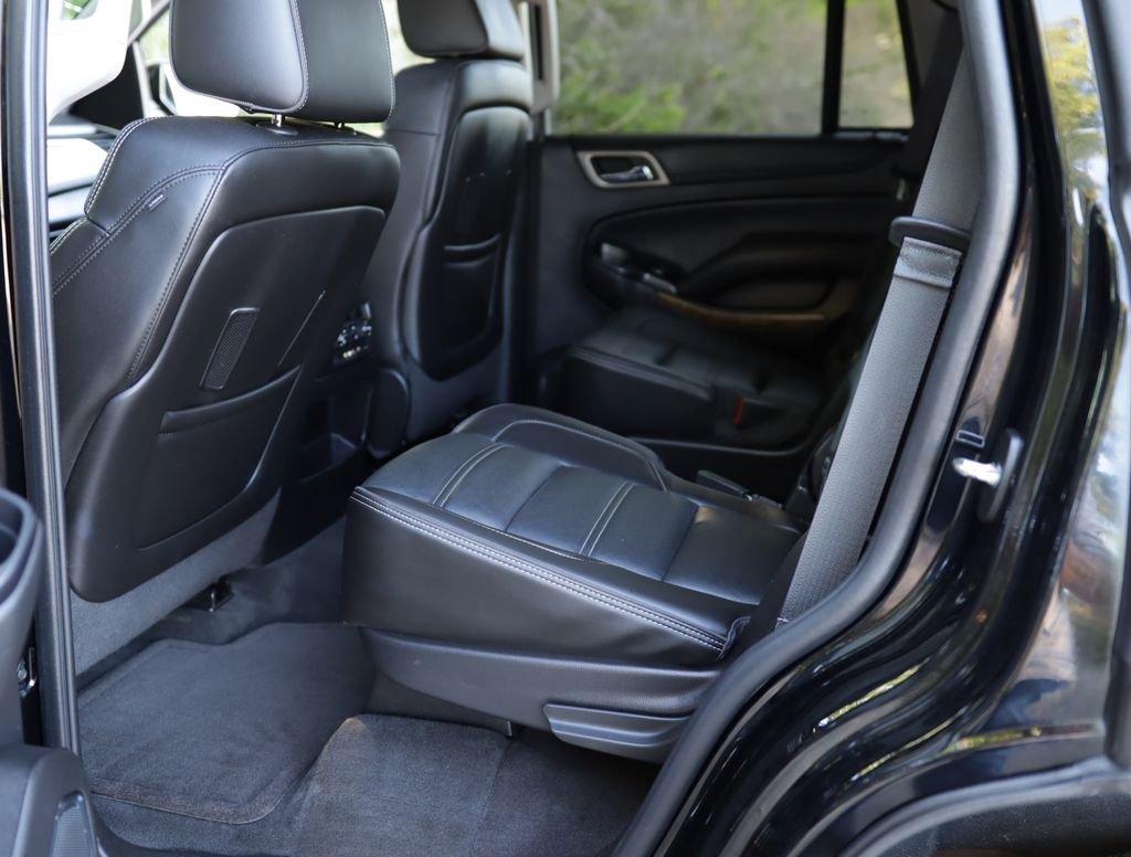 Used 2015 GMC Yukon Denali w/ Premium Package AWD/4WD image 34