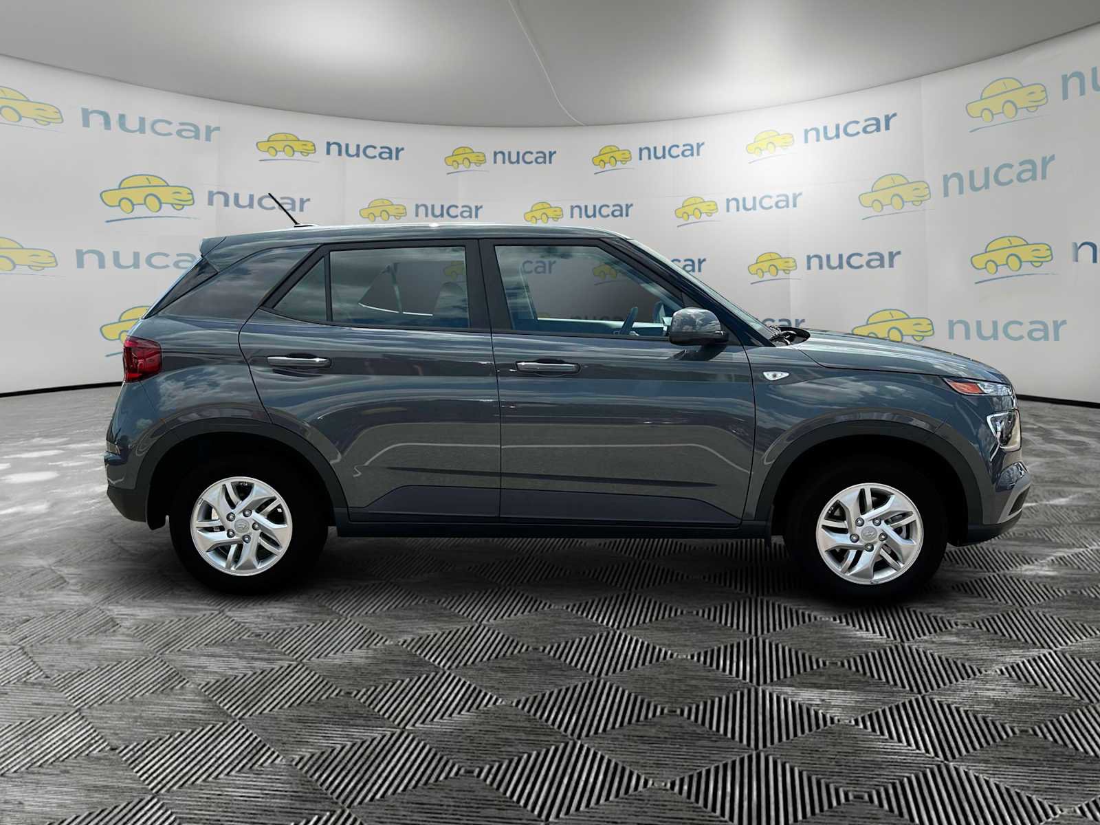 New 2025 Hyundai Venue SE image 10