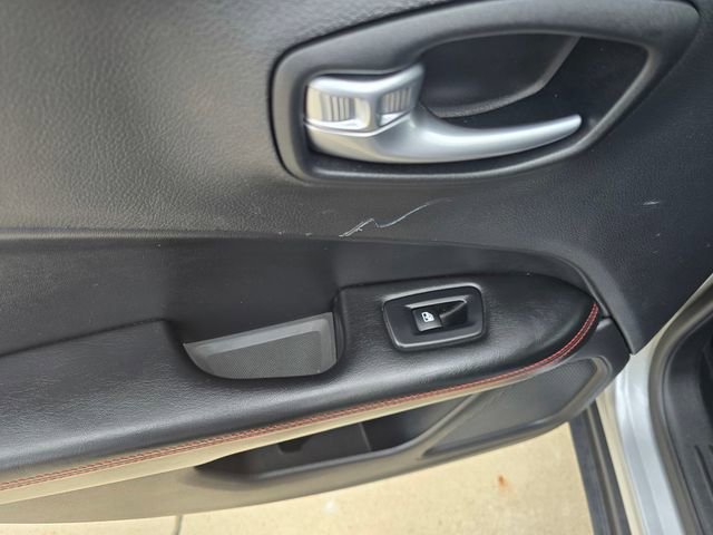 Used 2020 Jeep Compass Trailhawk AWD/4WD image 27