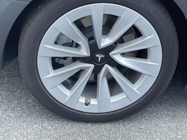 Used 2023 Tesla Model 3 Standard Range RWD image 7