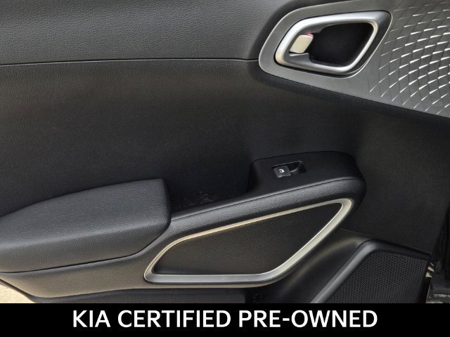 Certified 2023 Kia Soul LX w/ LX Technology Package FWD image 10