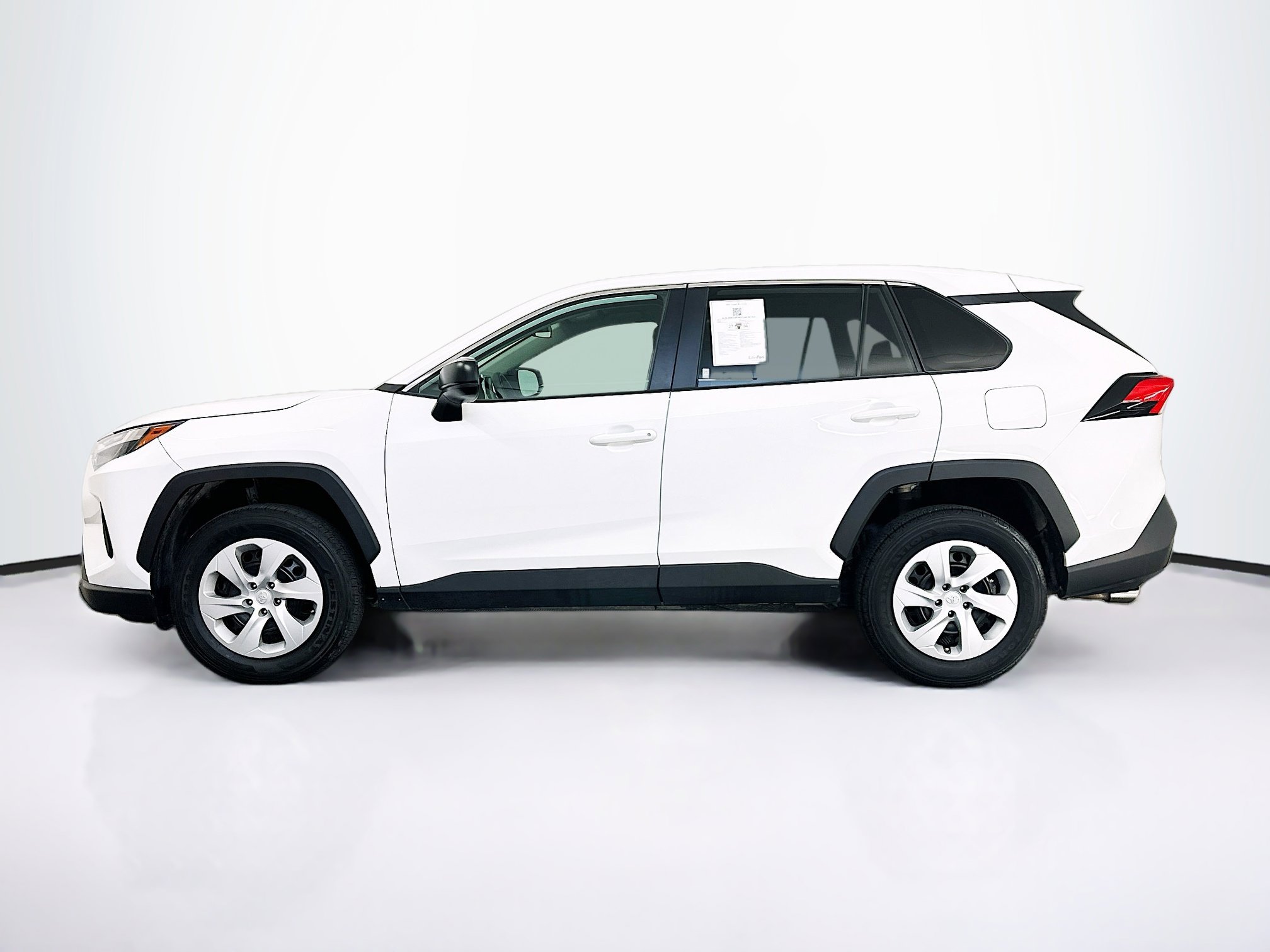 Used 2025 Toyota RAV4 LE image 4