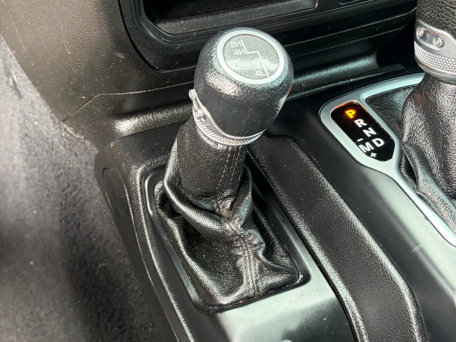 Used 2018 Jeep Wrangler Unlimited Sport AWD/4WD image 24