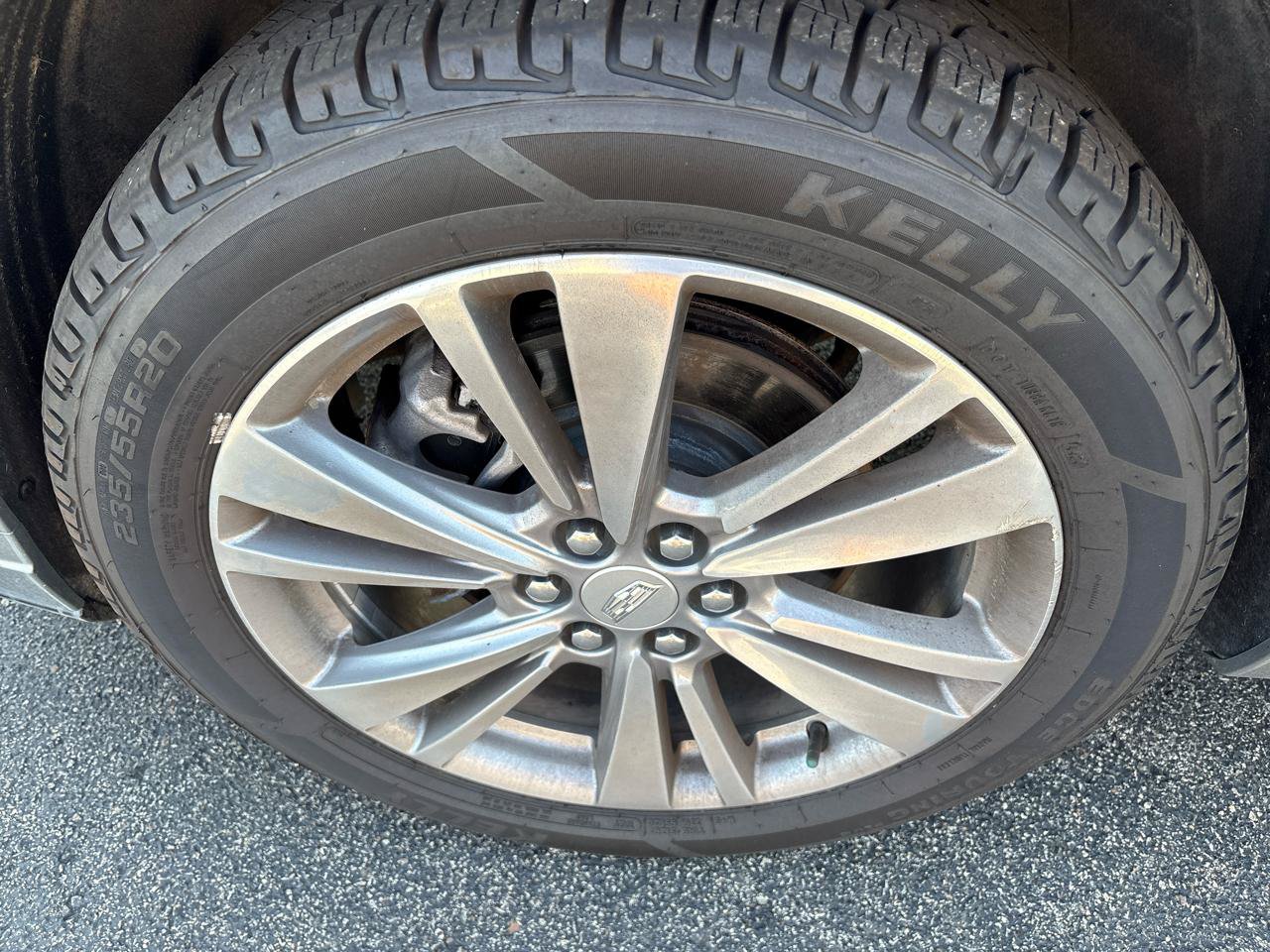 Used 2024 Cadillac XT6 Premium Luxury w/ LPO, Floor Liner Package AWD/4WD image 9