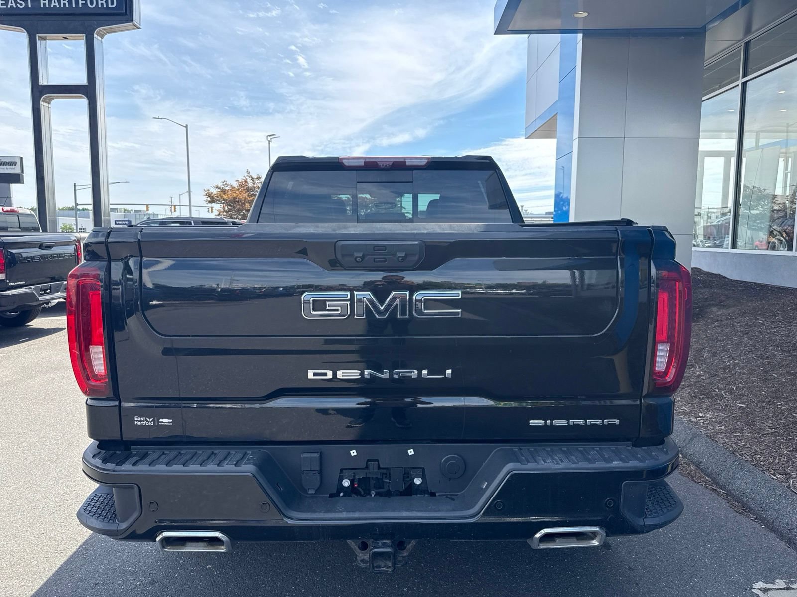 Used 2022 GMC Sierra 1500 Denali Ultimate AWD/4WD image 7