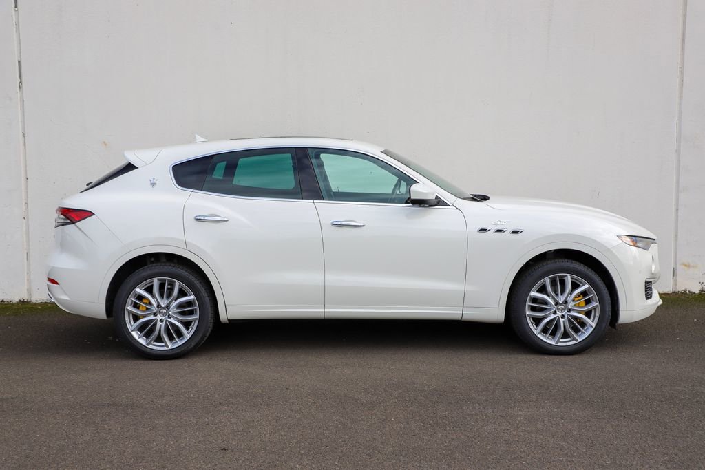 Used 2022 Maserati Levante GT image 3