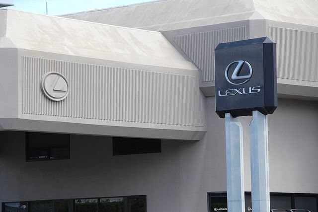 Used 2026 Lexus TX 500h AWD w/ Technology Package image 39