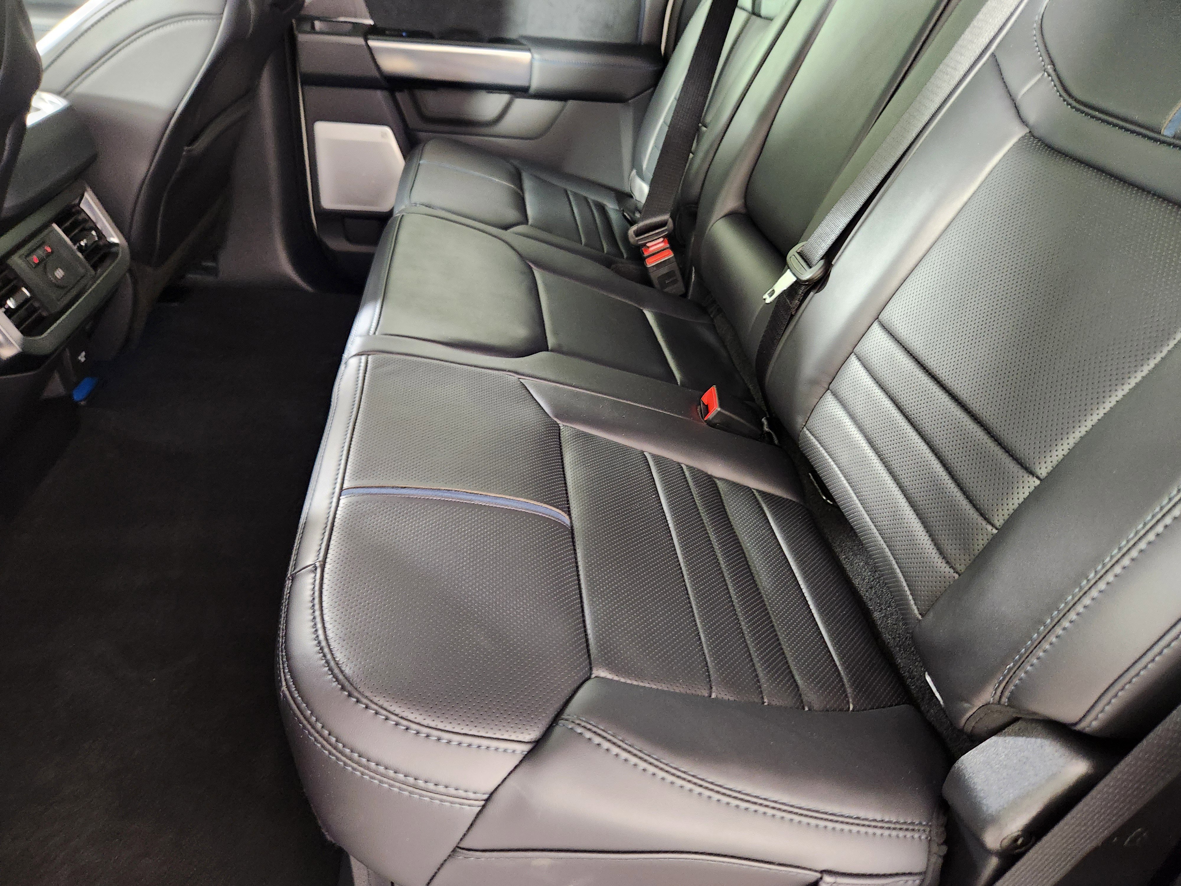 New 2025 Ford F350 Platinum w/ Tremor Off-Road Package image 11