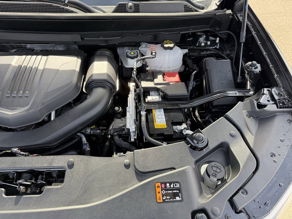 Used 2024 GMC Acadia Elevation image 38