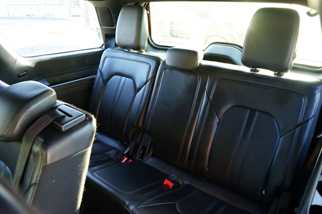 Used 2021 Ford Expedition Limited image 16