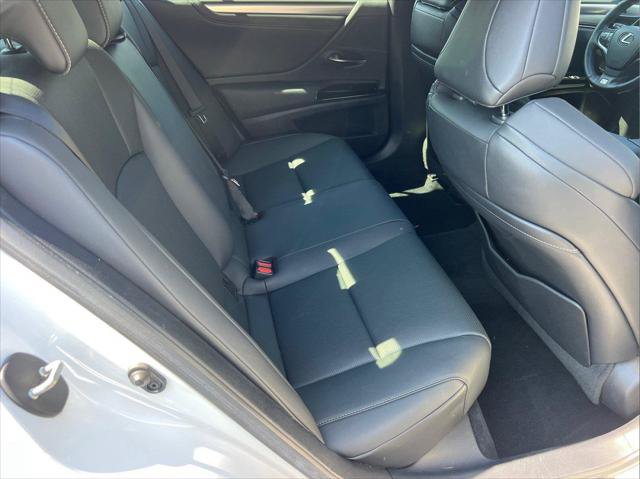 Certified 2022 Lexus ES 350 F Sport w/ Accessory Package FWD image 13