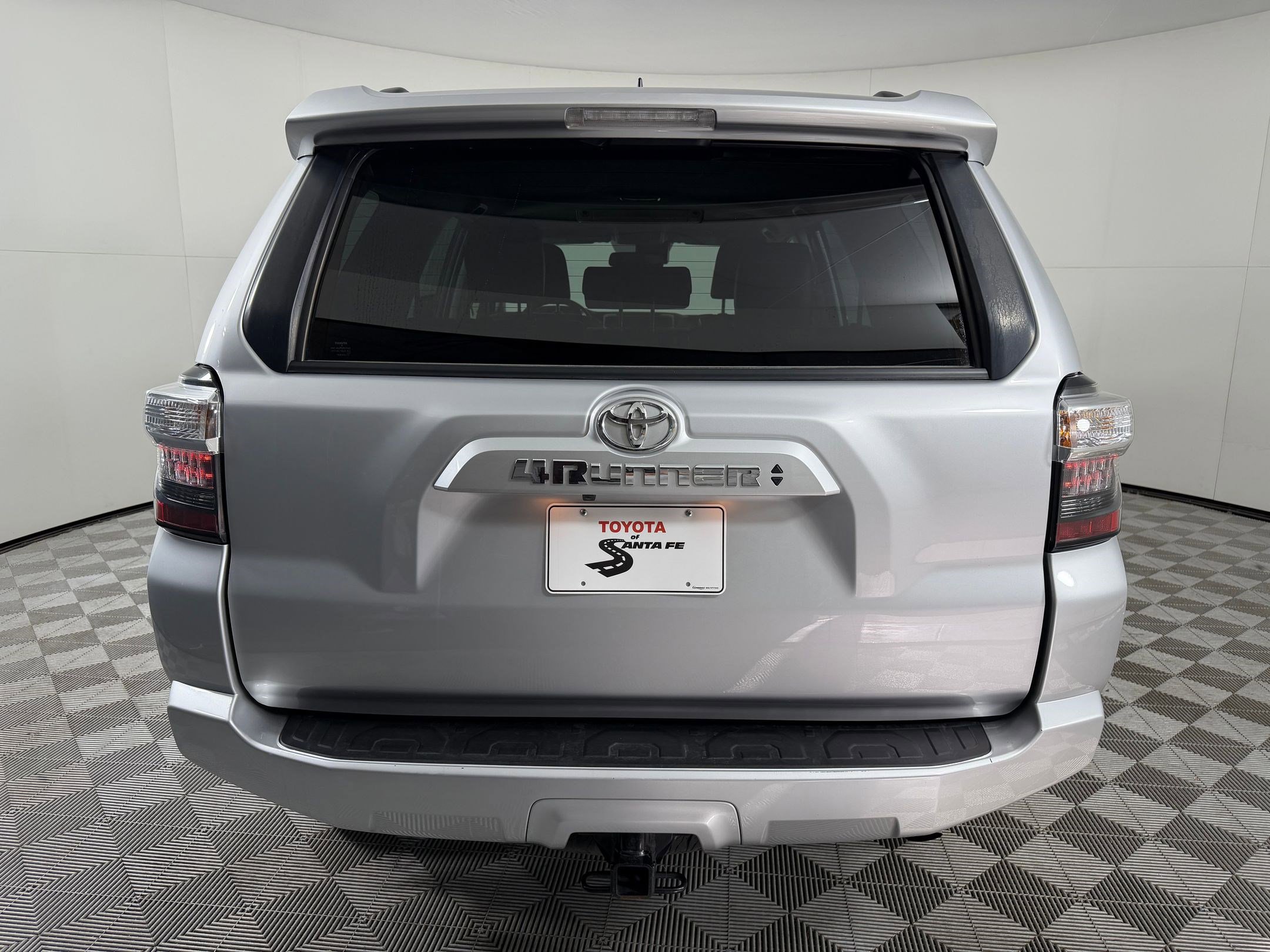 Certified 2024 Toyota 4Runner SR5 Premium image 9