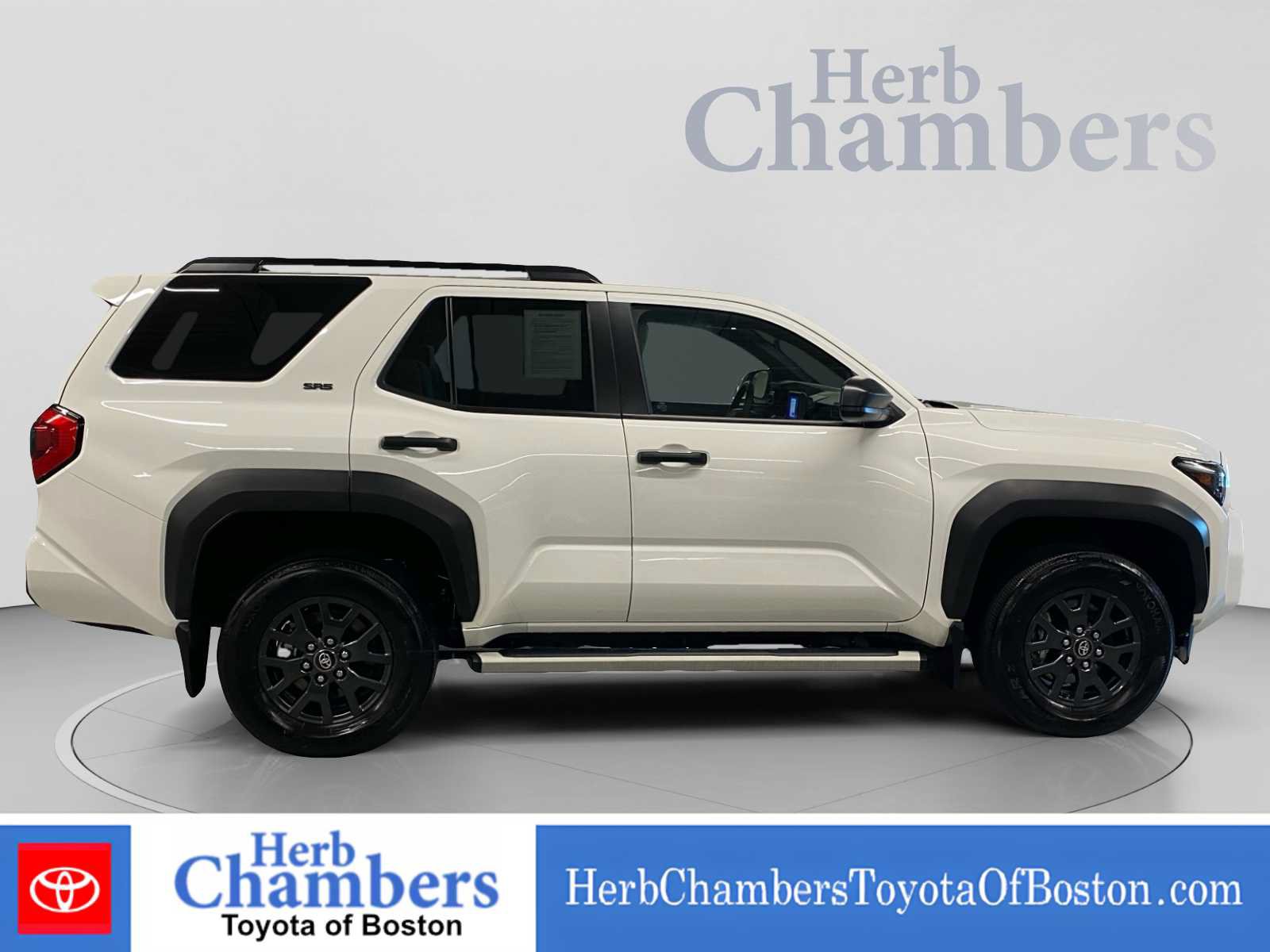 Used 2025 Toyota 4Runner SR5 AWD/4WD image 11