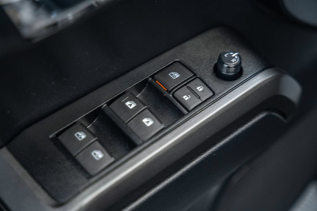 Used 2020 Toyota Tacoma TRD Off-Road w/ Technology Package AWD/4WD image 42