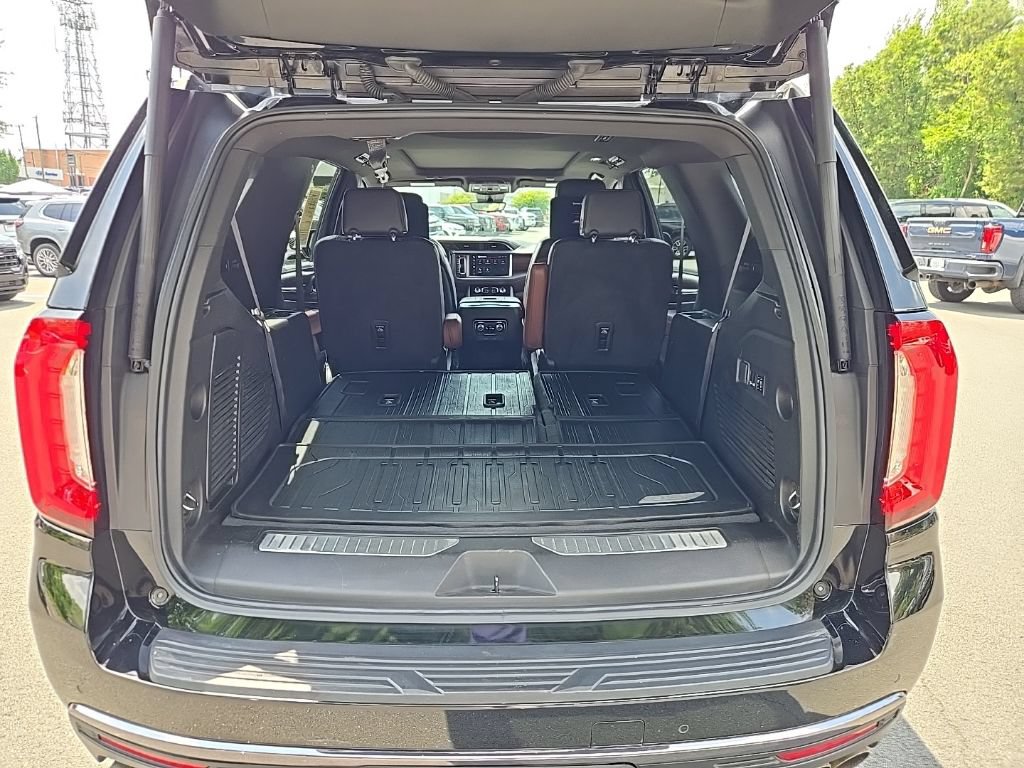 Used 2023 GMC Yukon Denali Ultimate w/ LPO, Floor Liner Package AWD/4WD image 67