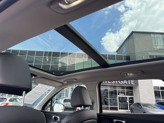 Certified 2026 Kia Sorento S w/ S Panoramic Sunroof Package image 34