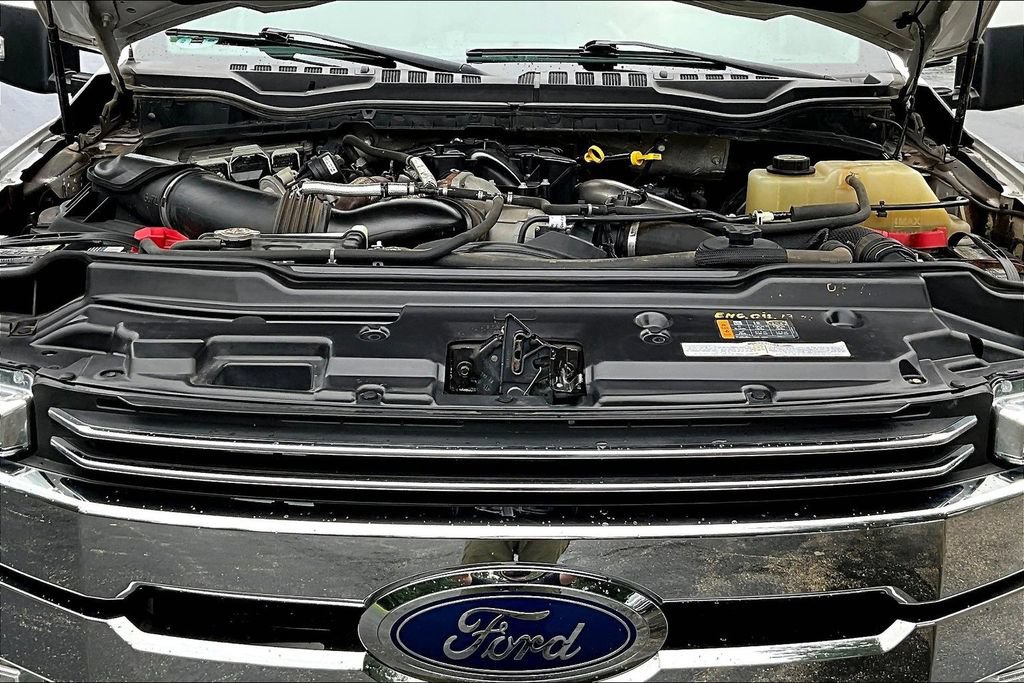 Used 2019 Ford F250 Lariat w/ Lariat Value Package AWD/4WD image 34