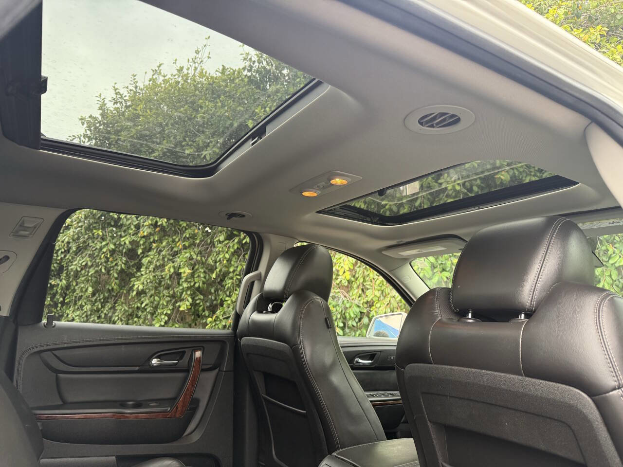 Used 2014 Chevrolet Traverse LTZ AWD/4WD image 29