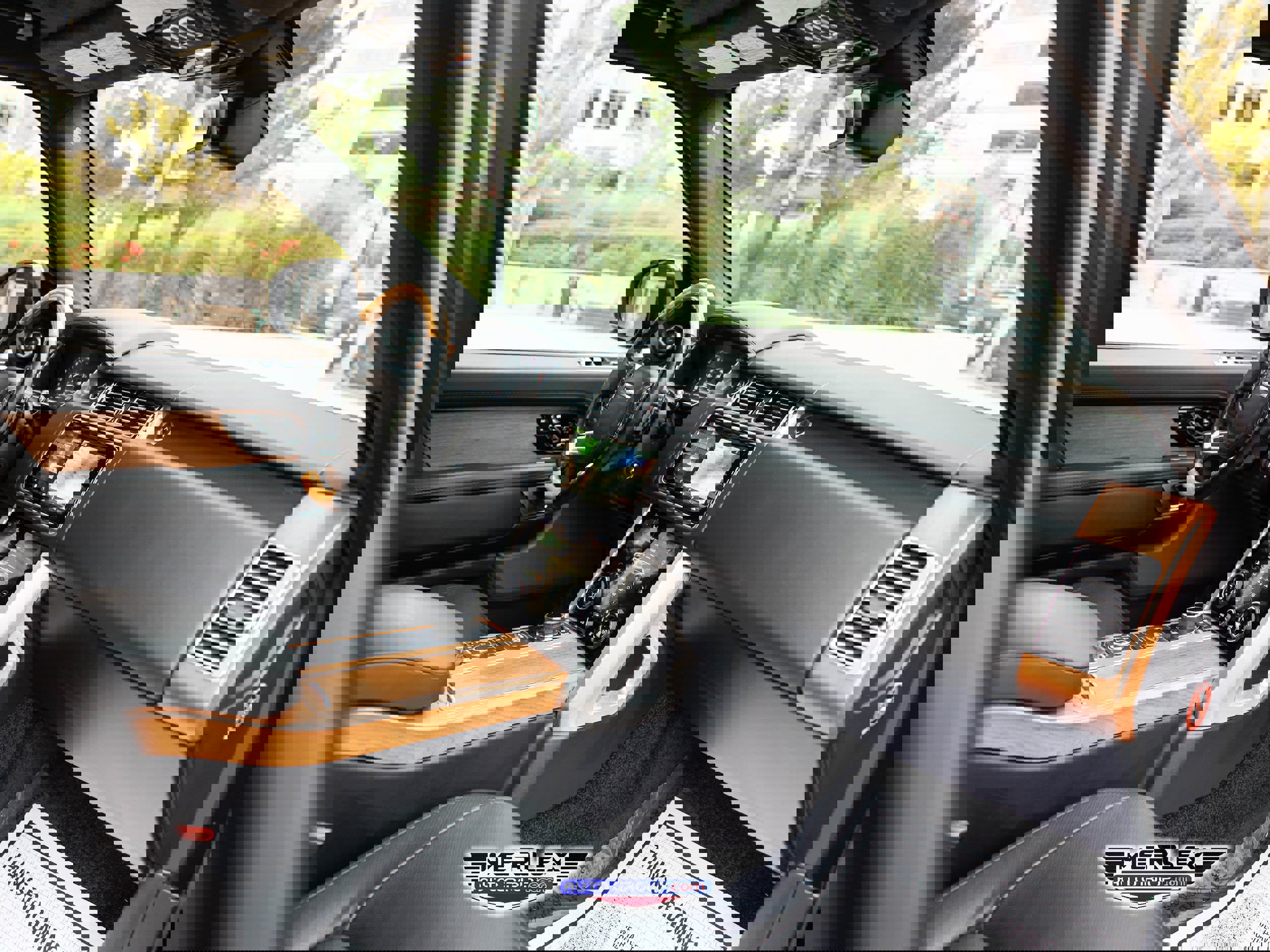 Used 2018 Land Rover Range Rover Long Wheelbase Supercharged image 15