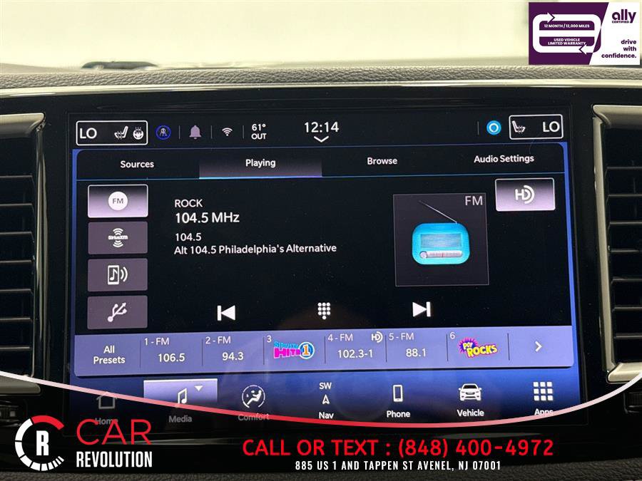 Used 2024 Chrysler Pacifica Limited FWD image 45