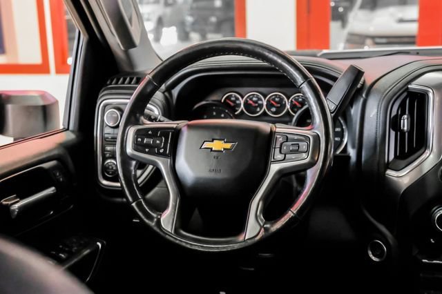 Used 2022 Chevrolet Silverado 2500 LTZ w/ LTZ Plus Package image 17
