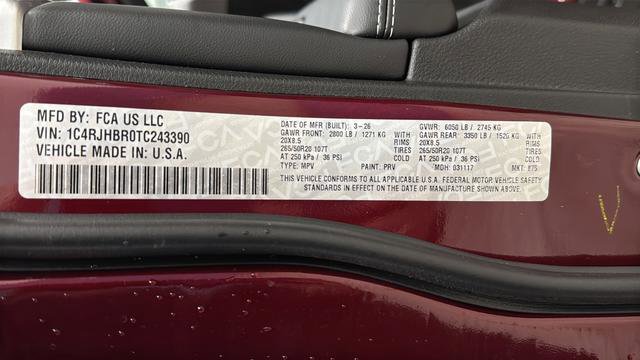 New 2026 Jeep Grand Cherokee Limited w/ Luxury Tech Group II image 31