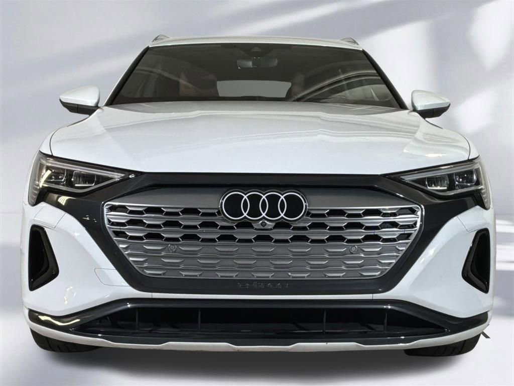Used 2024 Audi Q8 e-tron Premium Plus w/ Premium Plus Package AWD/4WD image 25