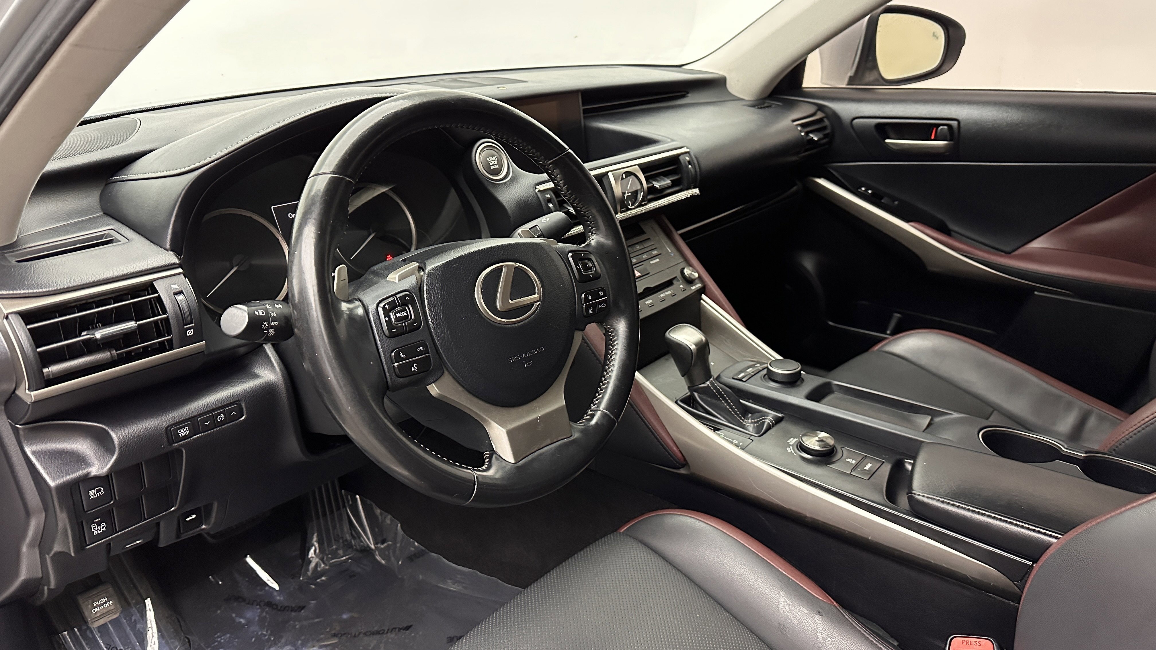 Used 2019 Lexus IS 300 w/ Accessory Package 2 image 10
