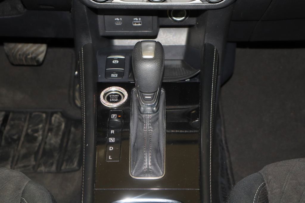 Used 2023 Nissan Kicks SV image 13