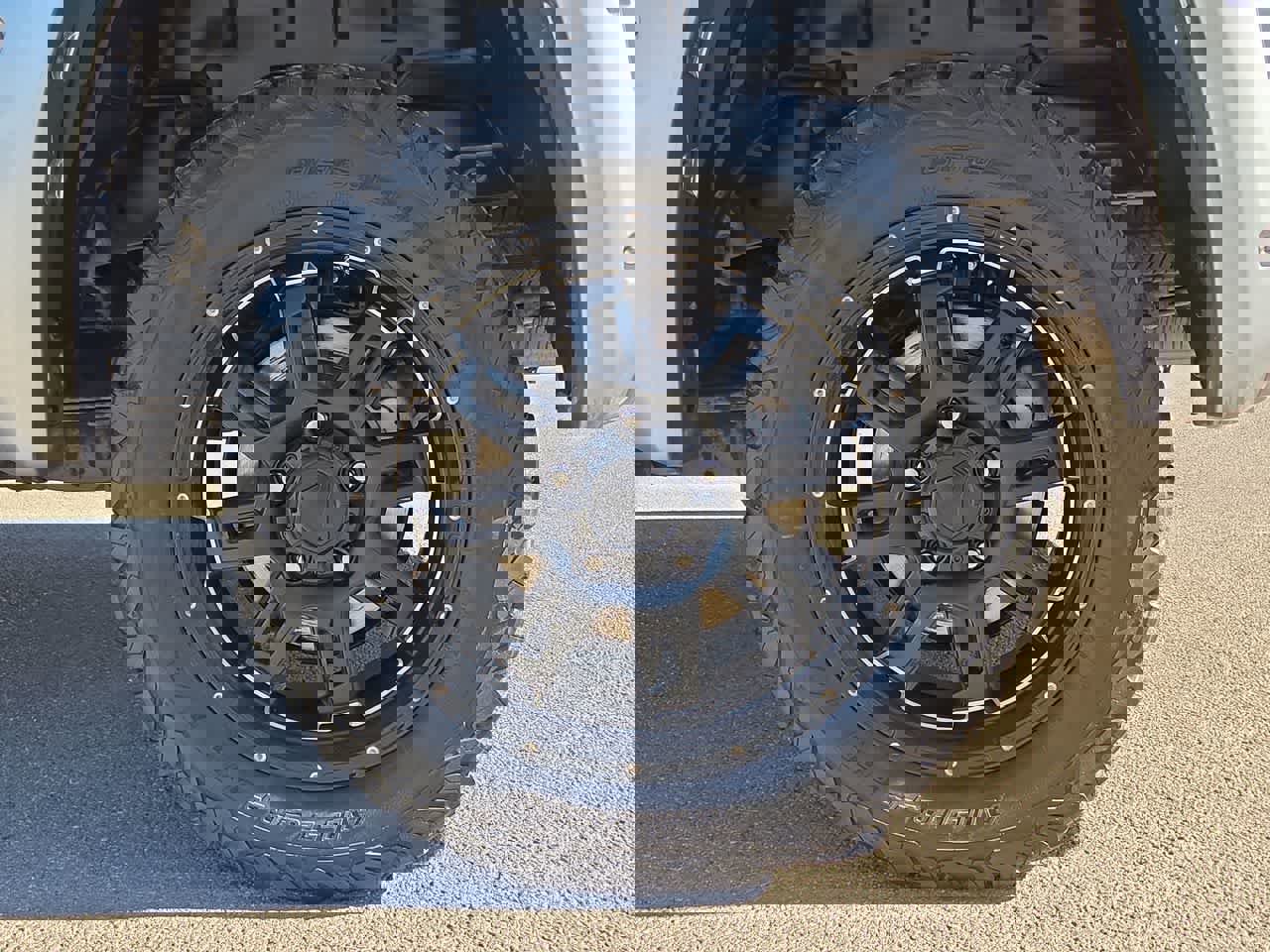 Used 2016 Toyota Tundra SR5 w/ SR5 Upgrade Package image 12