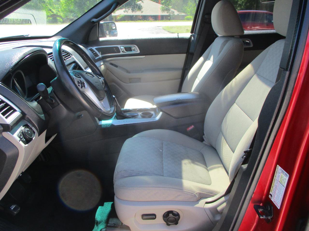 Used 2012 Ford Explorer XLT FWD image 13