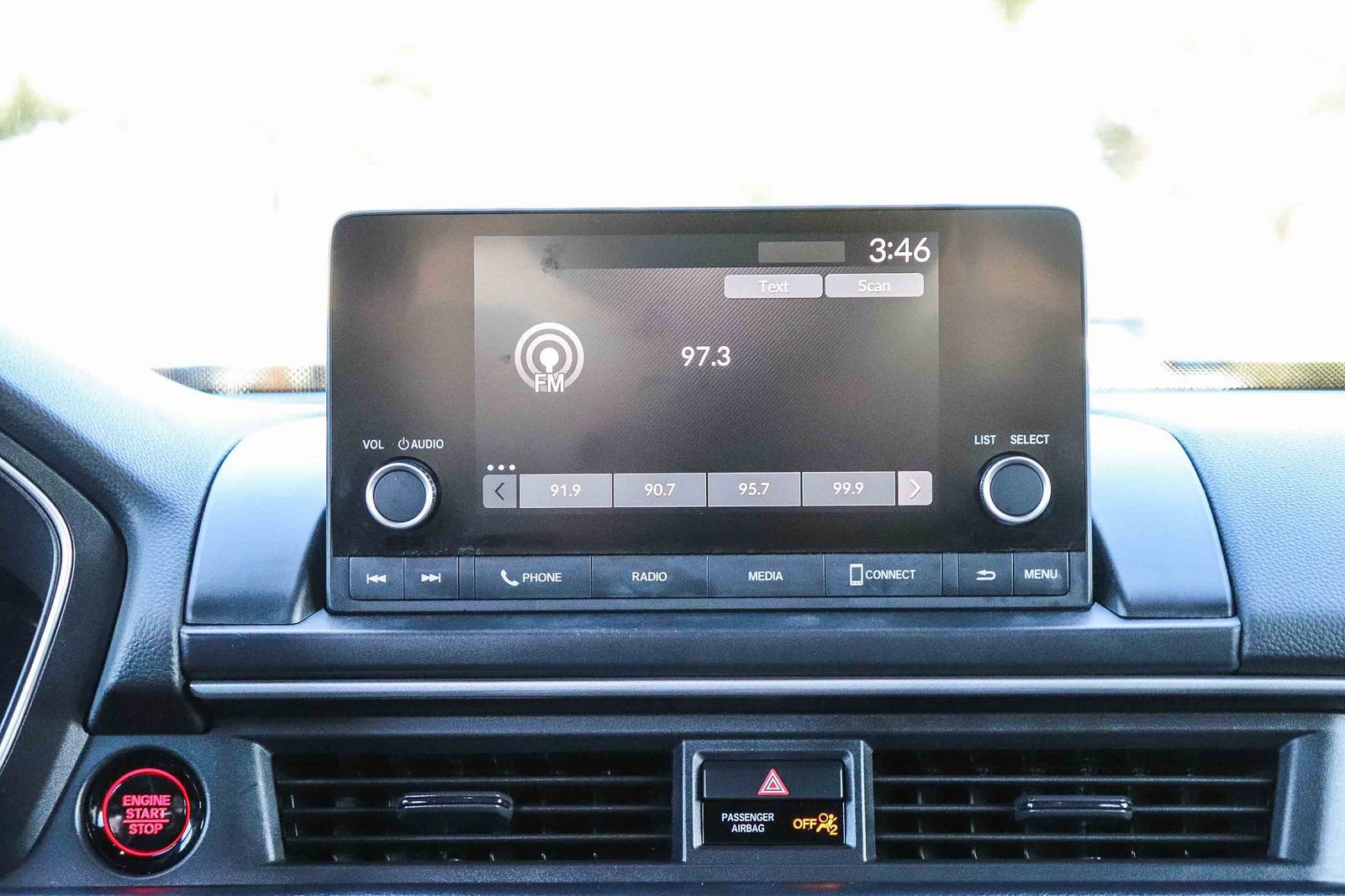 Used 2024 Honda Pilot Sport image 17