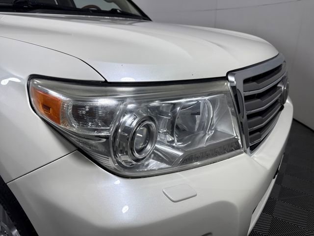 Used 2013 Toyota Land Cruiser image 12