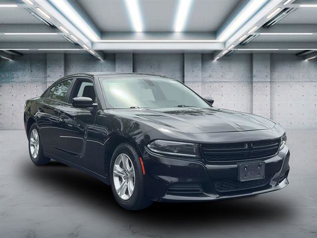 Used 2023 Dodge Charger SXT image 2