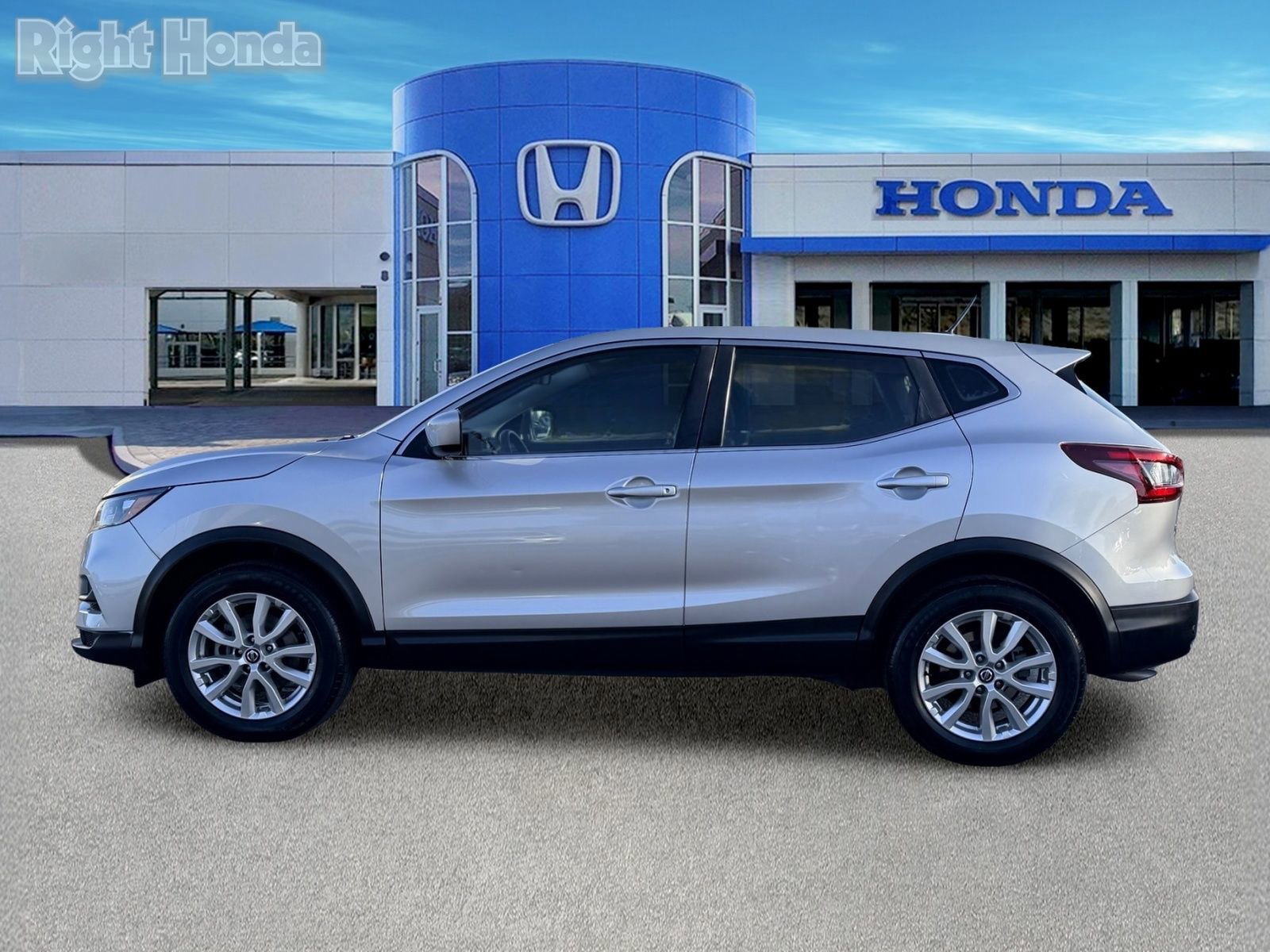 Used 2020 Nissan Rogue Sport S w/ Appearance Package FWD image 3