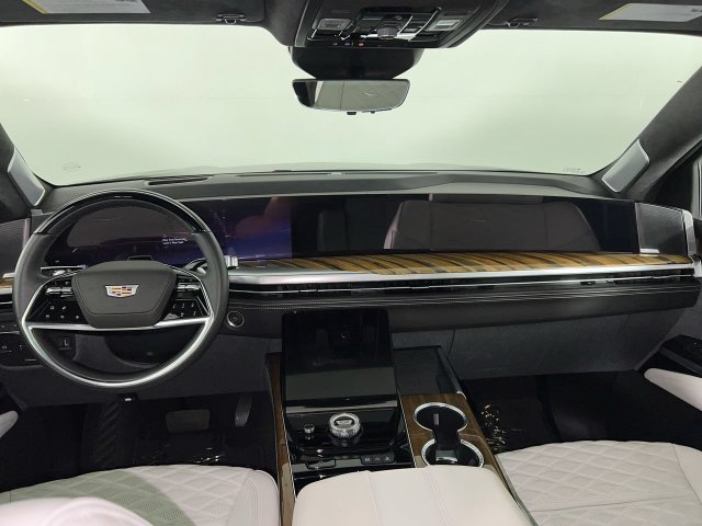 Certified 2025 Cadillac Escalade Sport Platinum AWD/4WD image 21